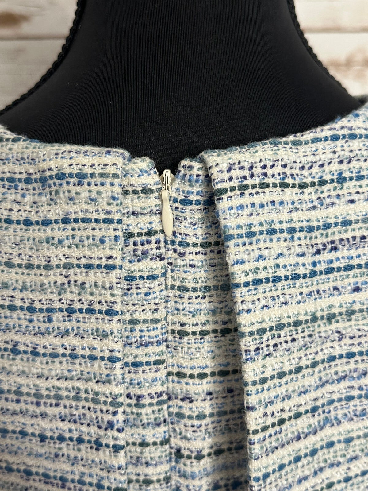 Ann Taylor blue white boucle tweed sleeveless cape sheath dress Size 4 old money