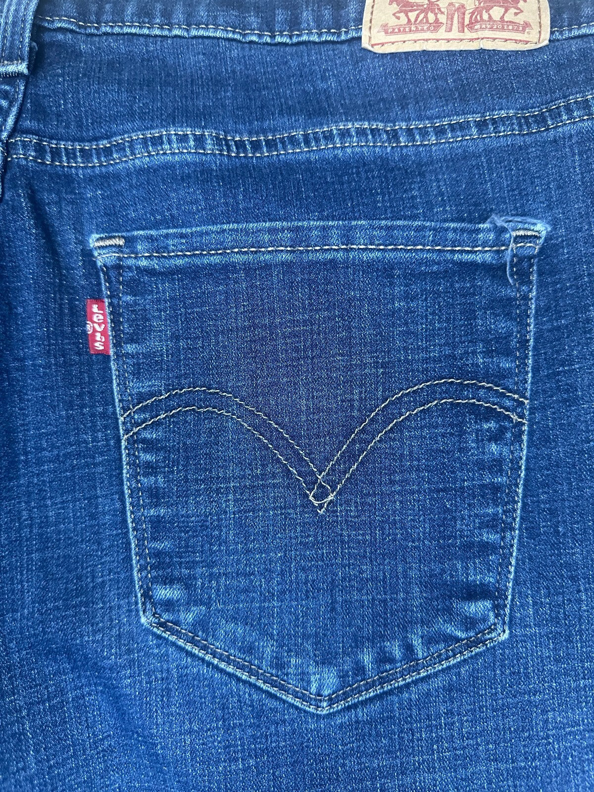Levi's medium wash Classic Bootcut stretch denim jeans 16W Western cowgirl boho