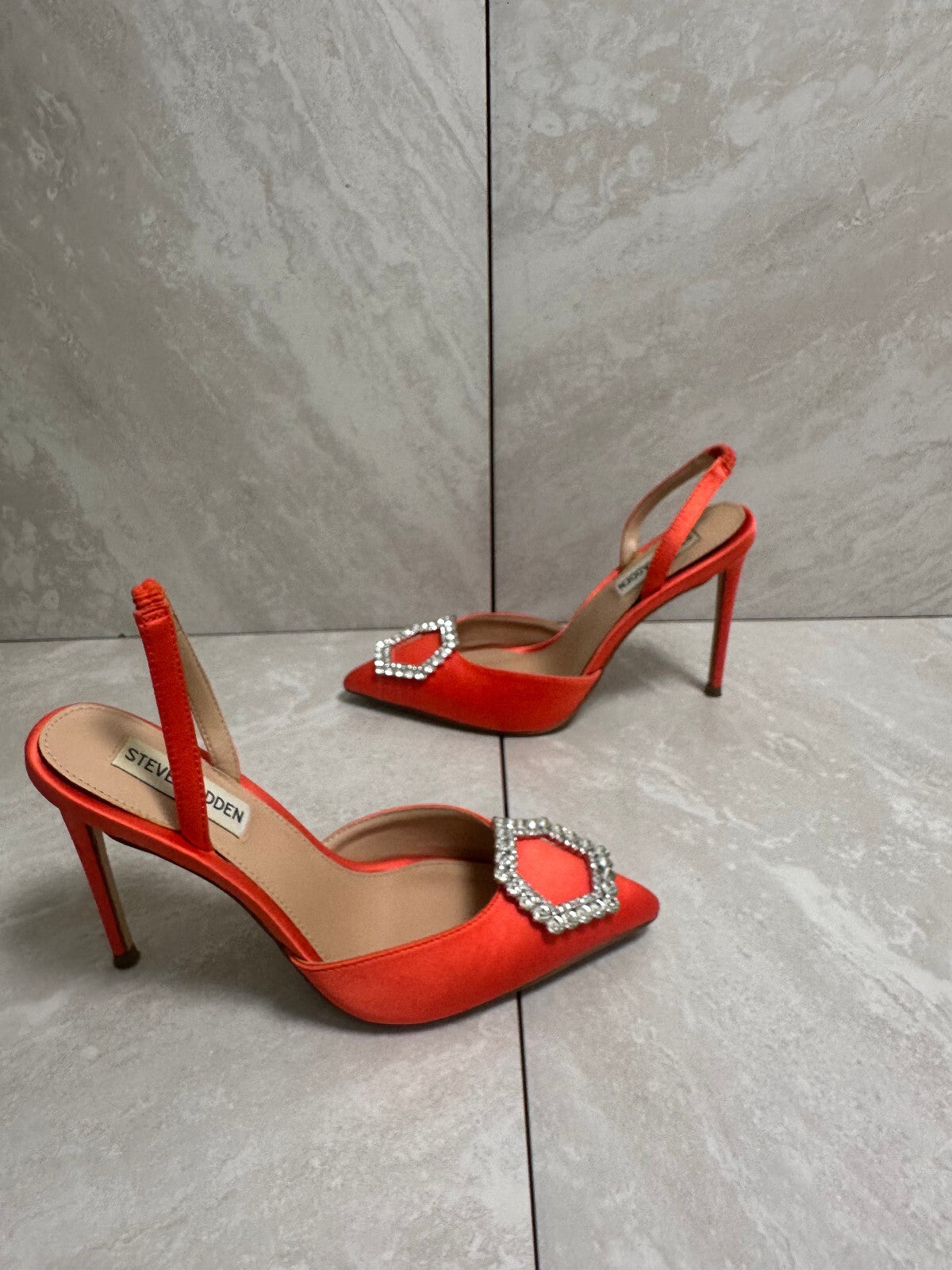 Steve Madden Vionnet orange satin rhinestone slingback stiletto pumps 6M
