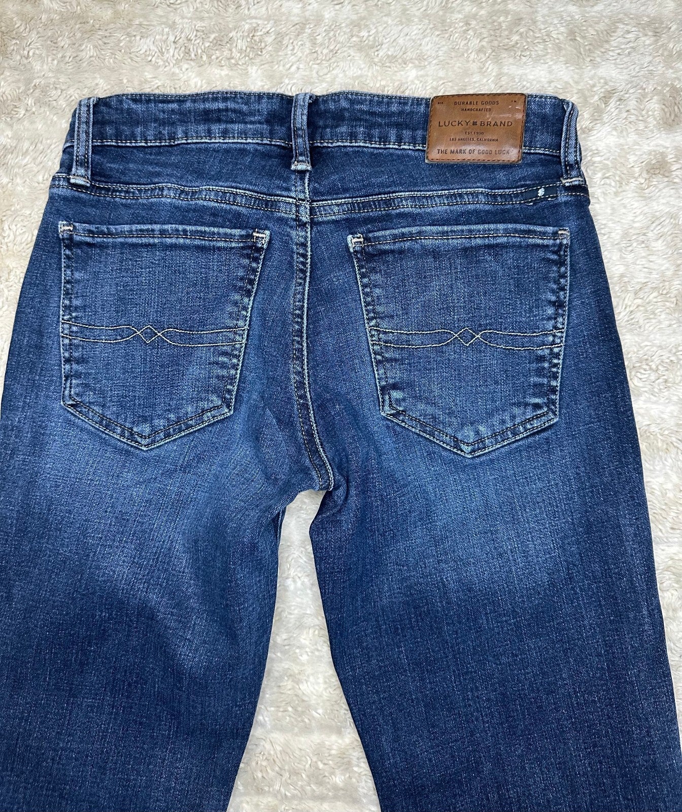 Lucky Brand Sweet Boot dark wash mid-rise bootcut stretch denim jeans Size 2/26
