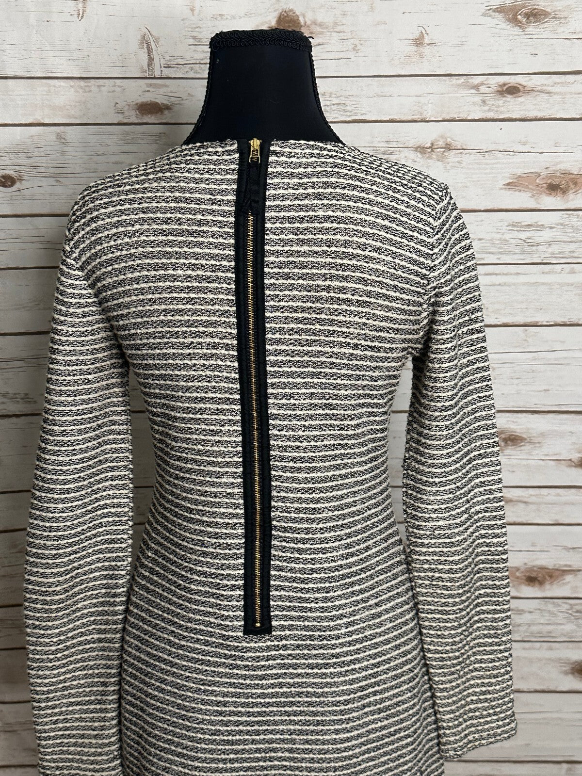 Banana Republic black white striped textured long sleeve sheath dress Size 2