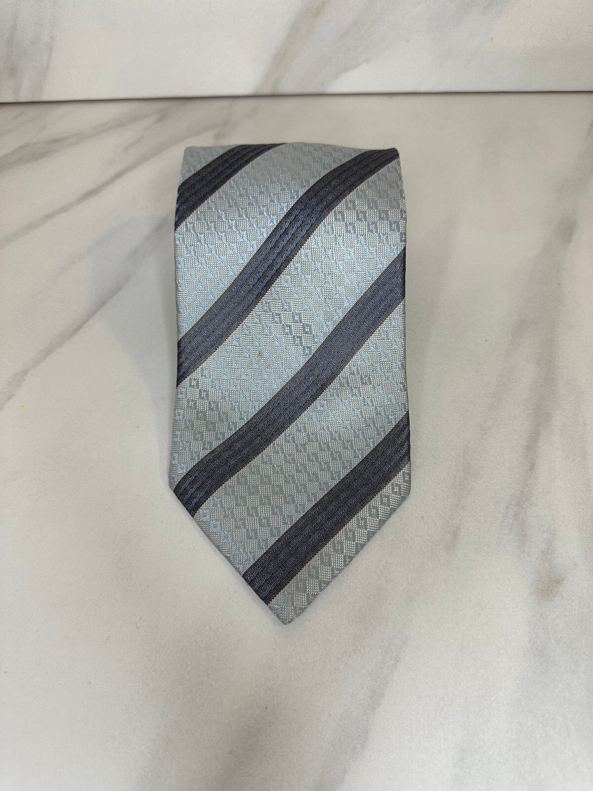Vintage Giorgio Armani grey light blue diagonal stripe 100% Italian silk tie