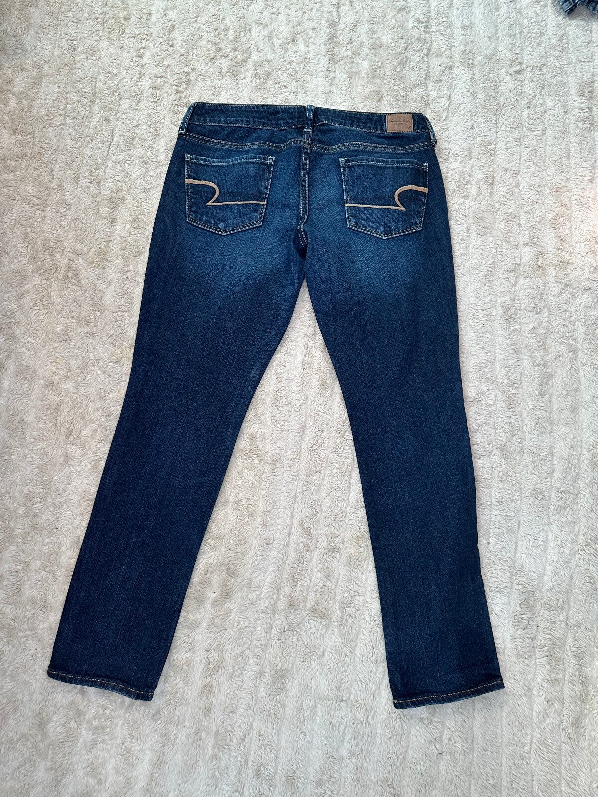 American Eagle Skinny dark wash stretch denim jeans Size 8 Short normcore casual