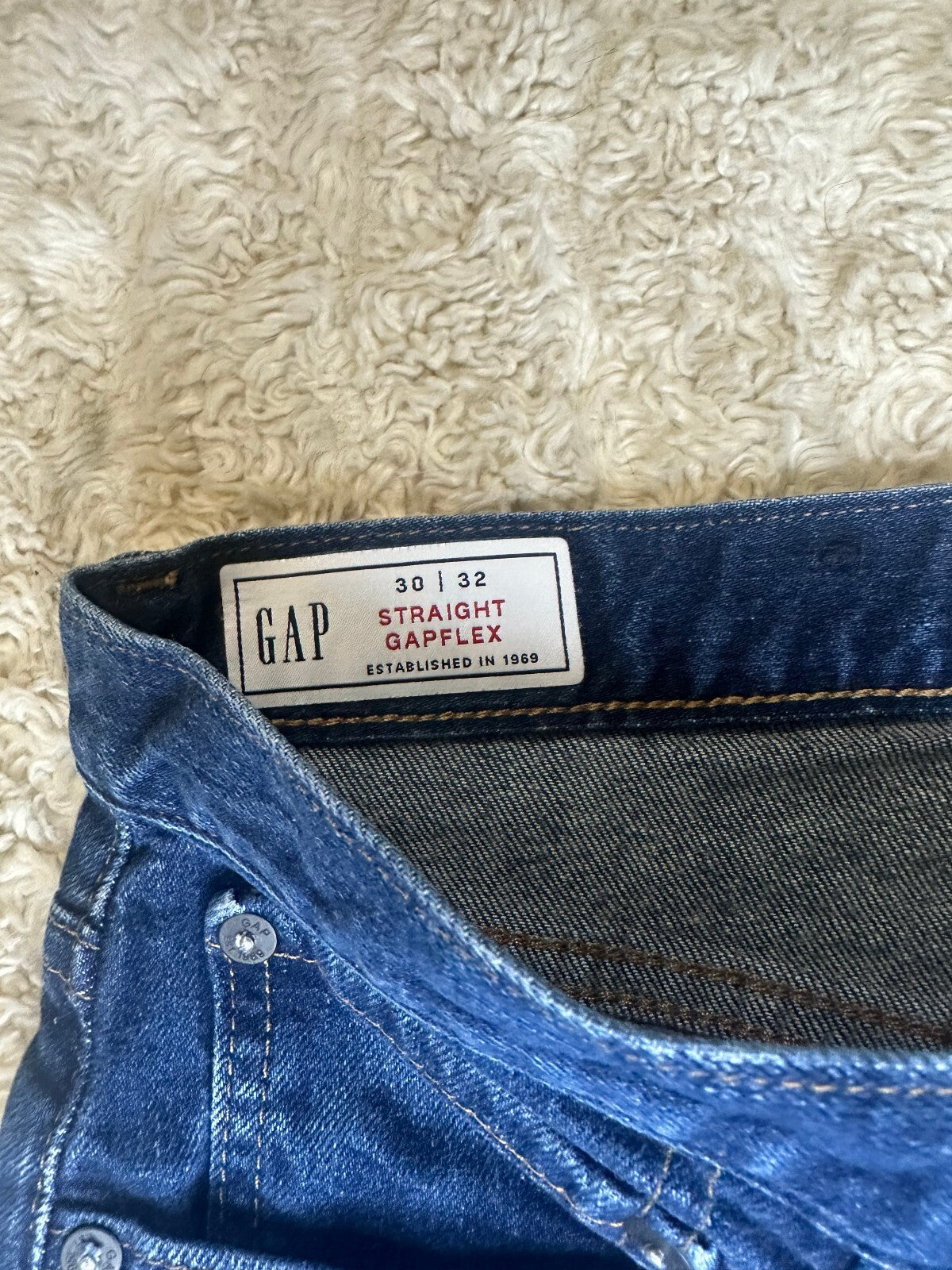 GAP Straight Gapflex medium wash straight leg denim jeans Size 30x32 normcore