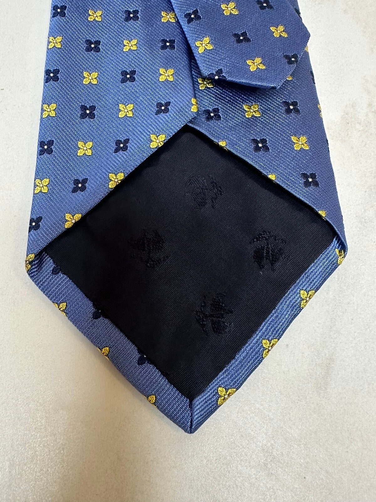 Brooks Brothers Makers light blue navy yellow floral geometric 100% silk tie