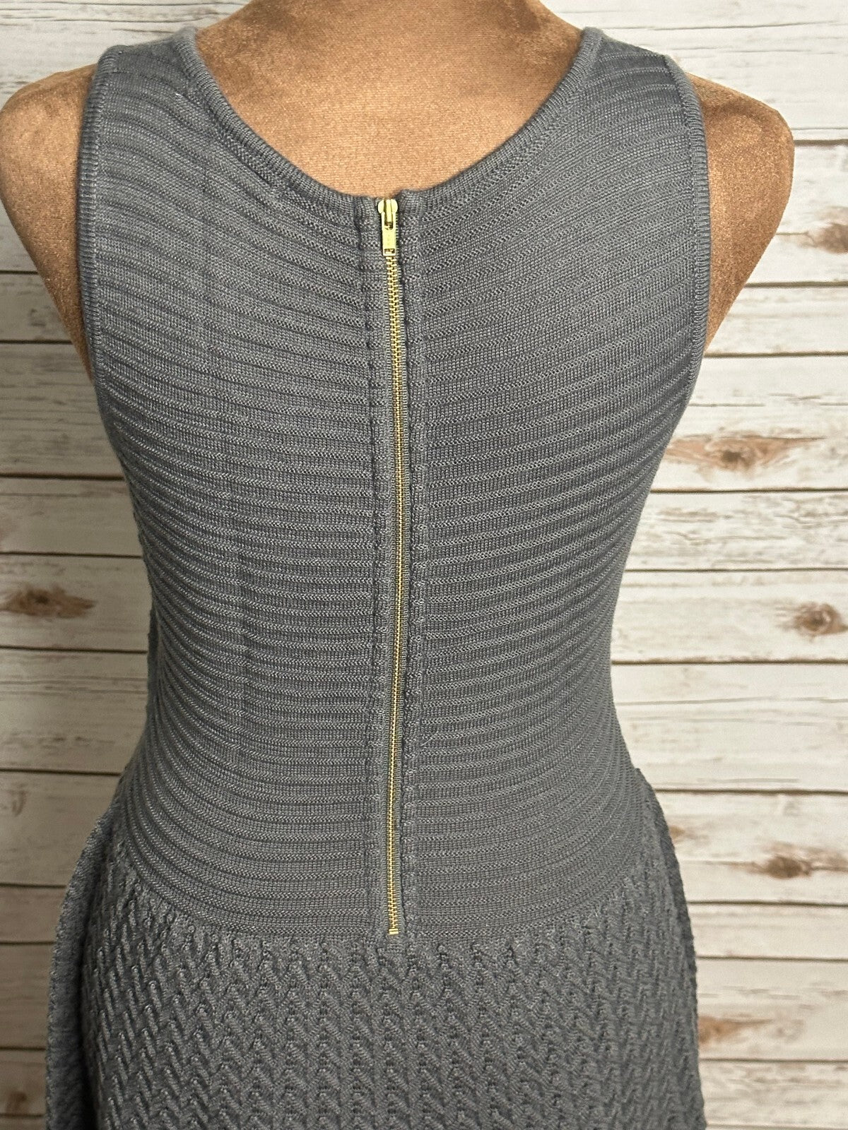 BB Dakota Addison grey wool-blend sleeveless knit fit & flare dress Size Medium