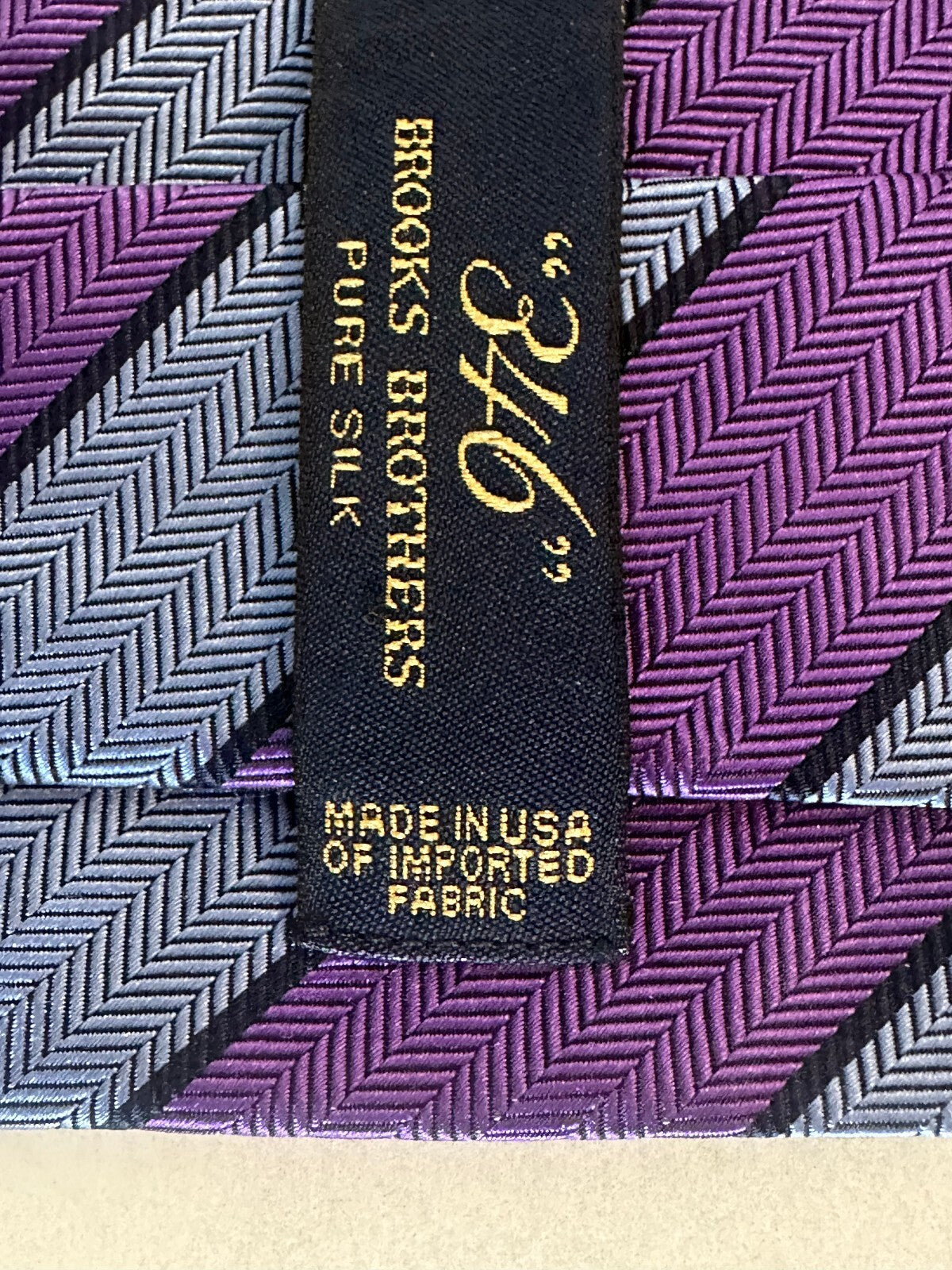 Brooks Brothers purple blue herringbone diagonal striped 100% silk tie preppy