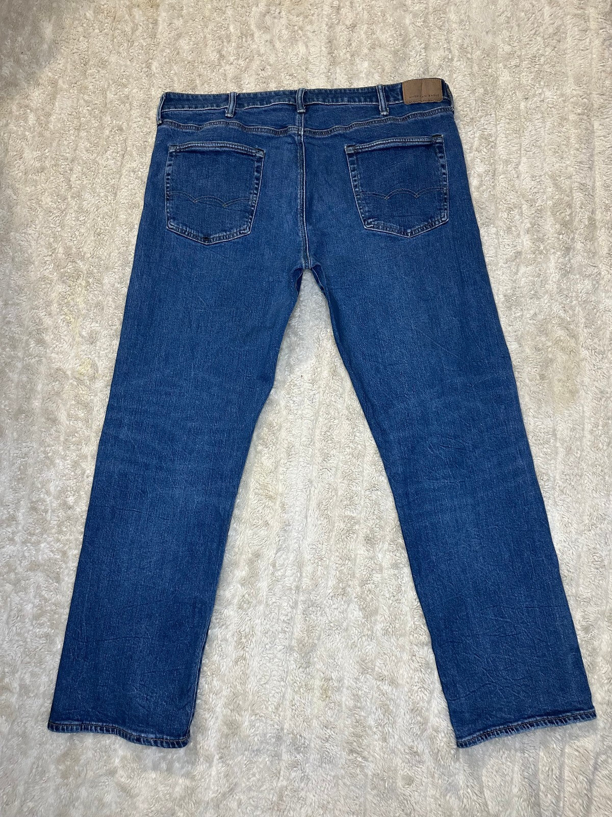 American Eagle Original Straight AirFlex+ medium wash denim jeans 40x32
