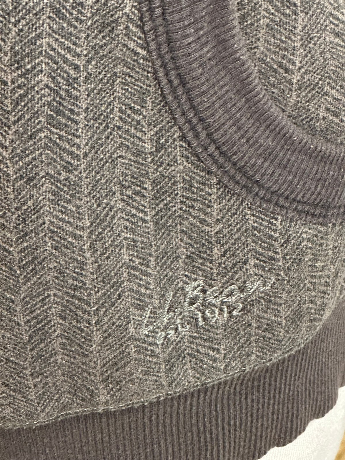 L.L. Bean grey-brown herringbone full-zip sherpa-lined hooded sweatshirt Size XS