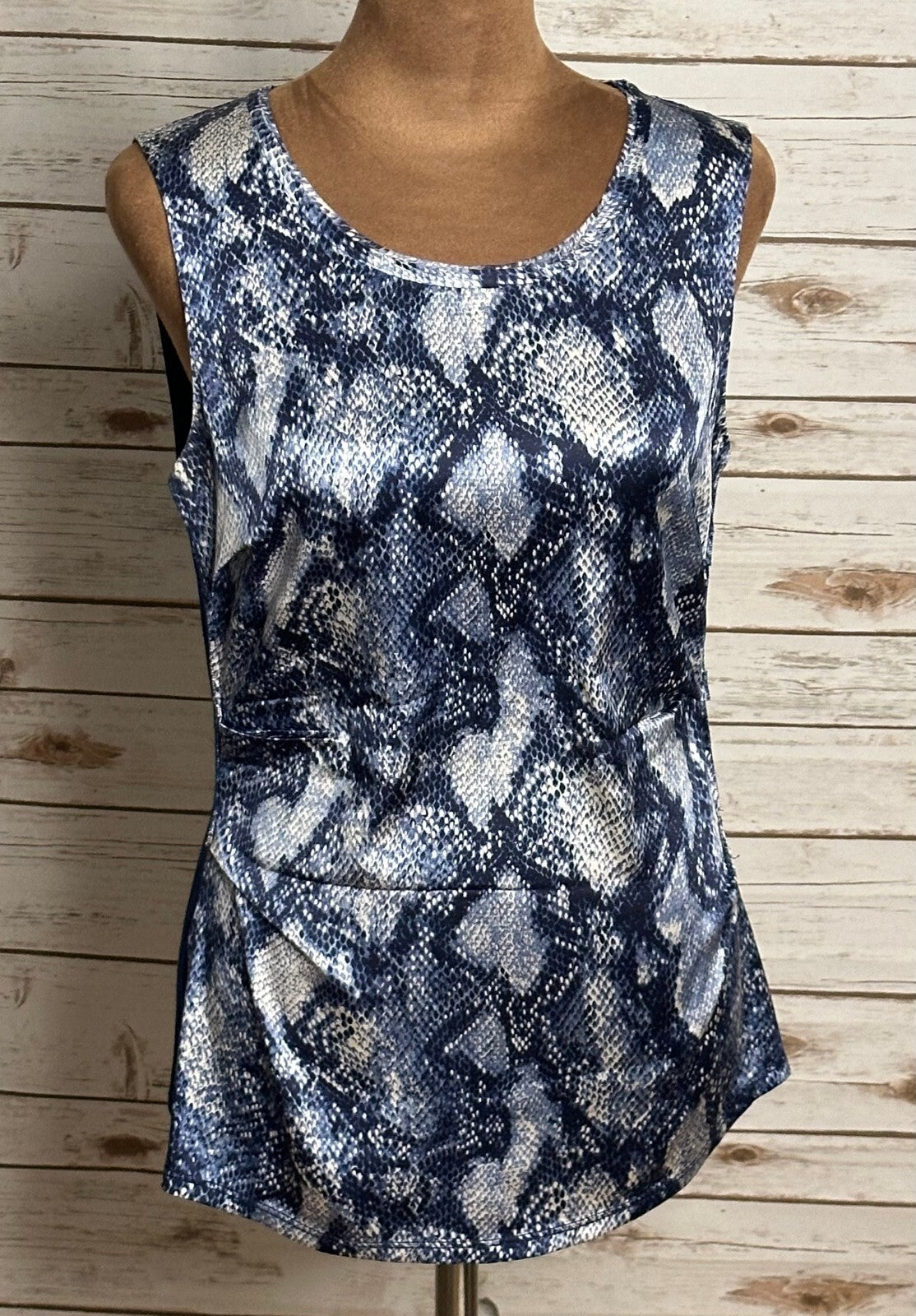 Elie Tahari navy blue ivory snakeskin sleeveless silk top Small quiet luxury