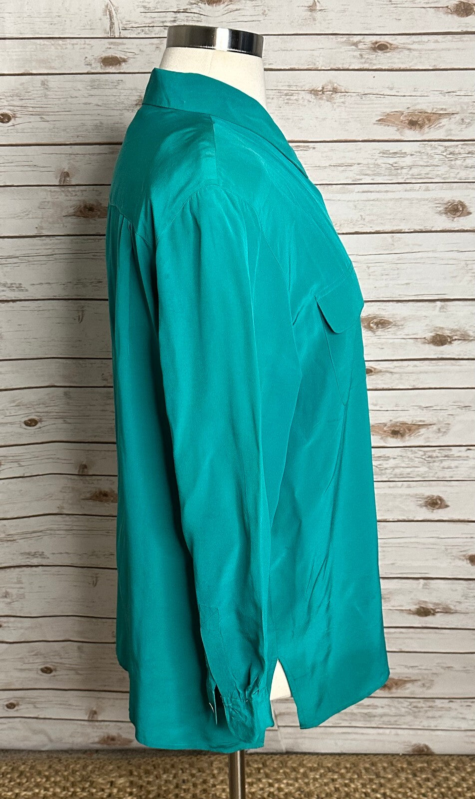 Vintage Silk Land Women blue green long sleeve button-up 100% silk blouse 2X