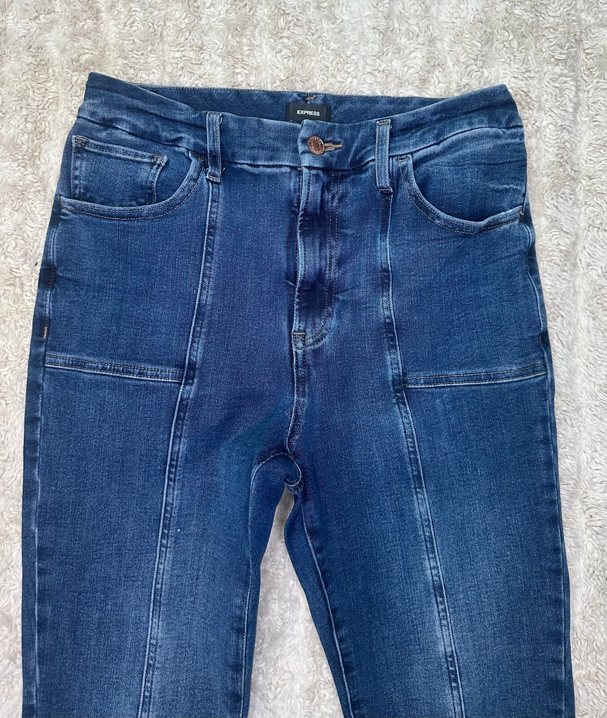 Express Skinny Ultra Hyper Stretch medium wash Size Med Short 6/8/10 utility