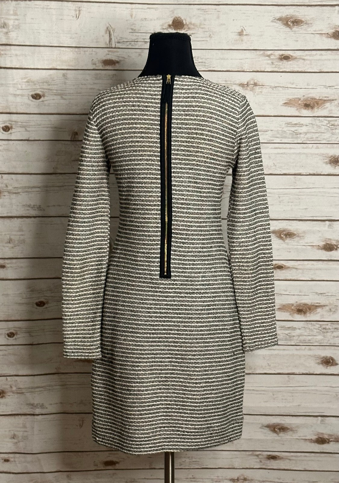 Banana Republic black white striped textured long sleeve sheath dress Size 2