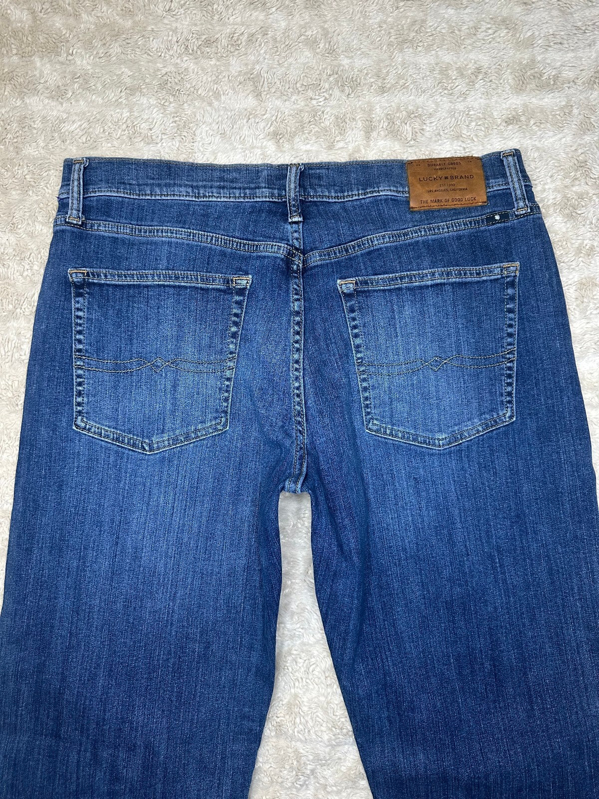 Lucky Brand 363 Straight medium wash mid rise stretch denim jean 34x32 classic