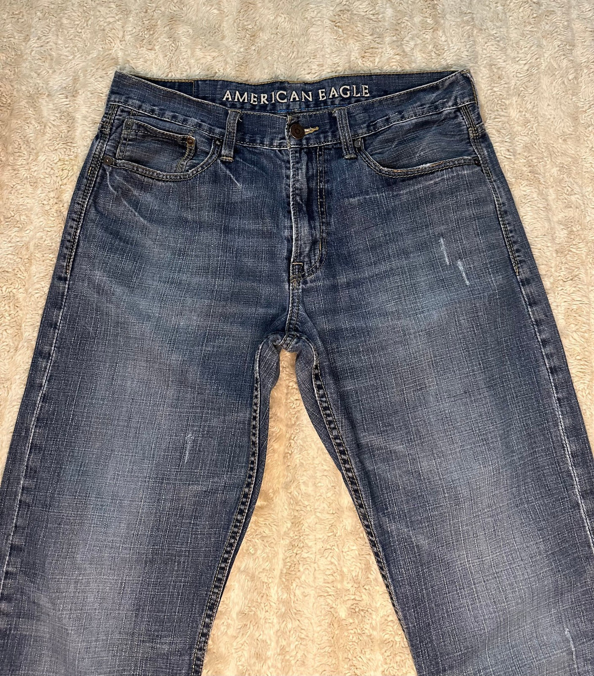 American Eagle Relaxed medium wash mid-rise denim jeans 34x34 90s Y2K Western