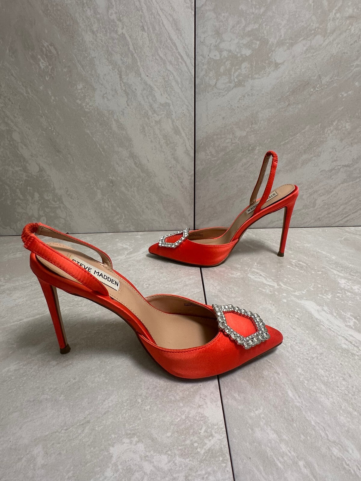 Steve Madden Vionnet orange satin rhinestone slingback stiletto pumps 6M