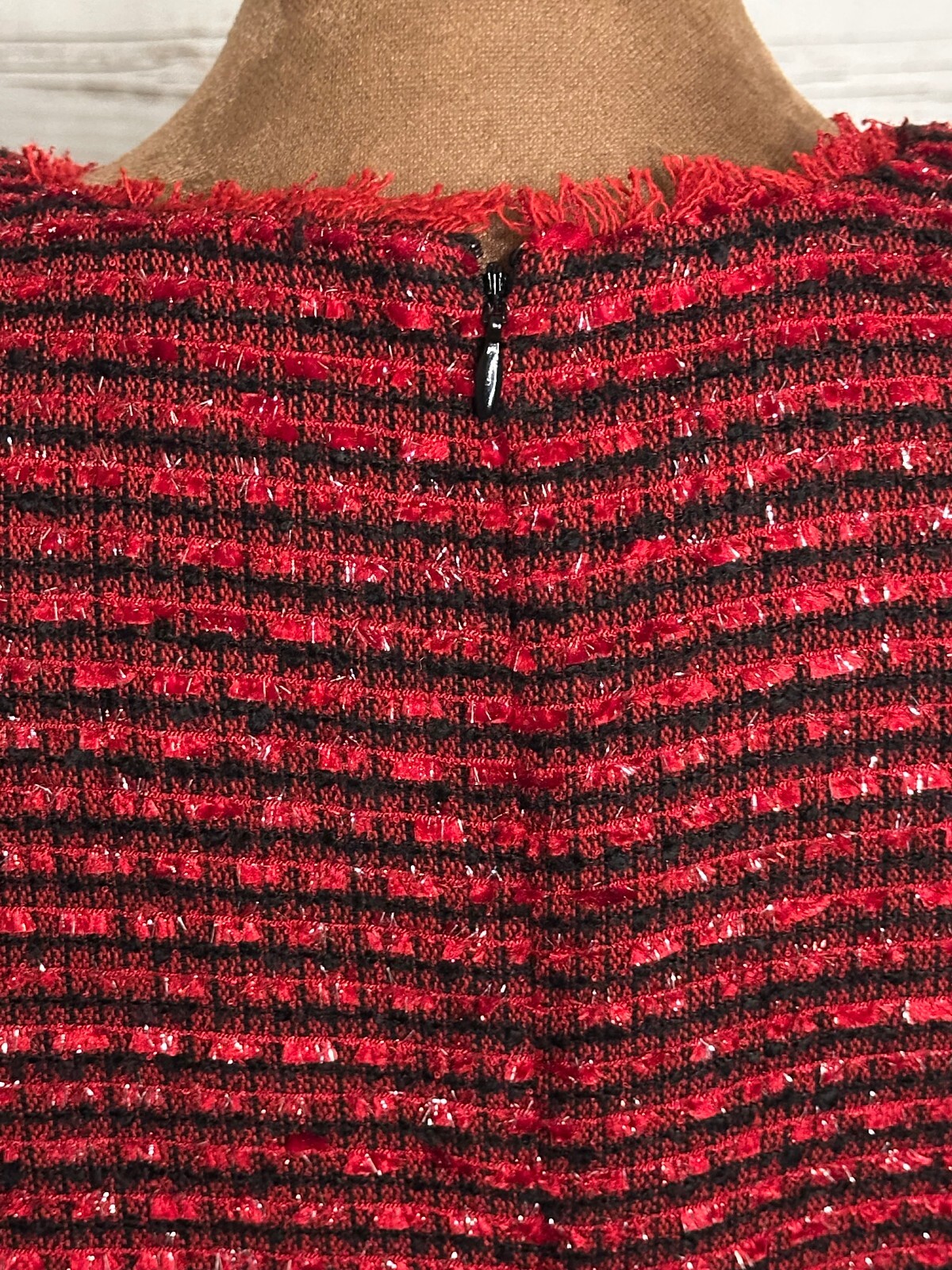 Ann Taylor red black metallic tweed fringe V-neck sleeveless shift dress Size 6