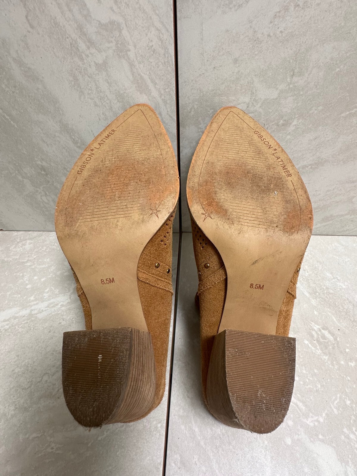 Gibson & Latimer Nora tan perforated suede gold studded mules 8.5 Western