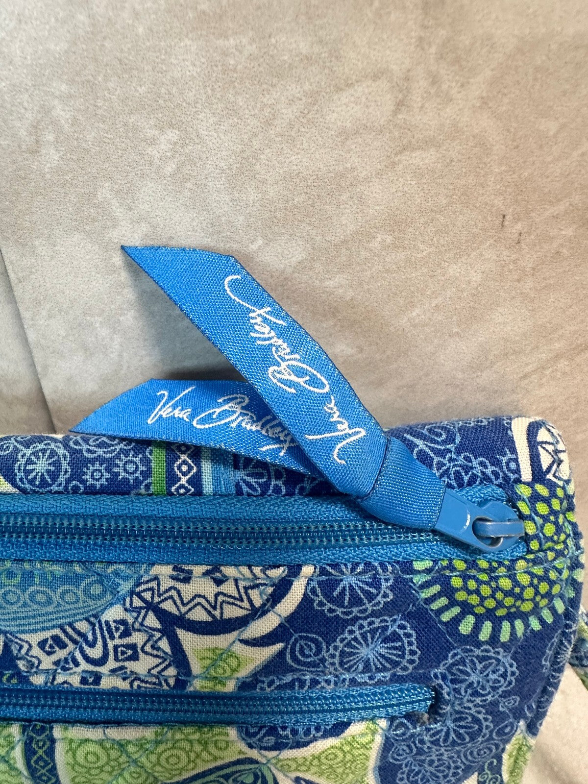 Vera Bradley retired blue green 'Doodle Daisy' quilted flap wallet crossbody bag
