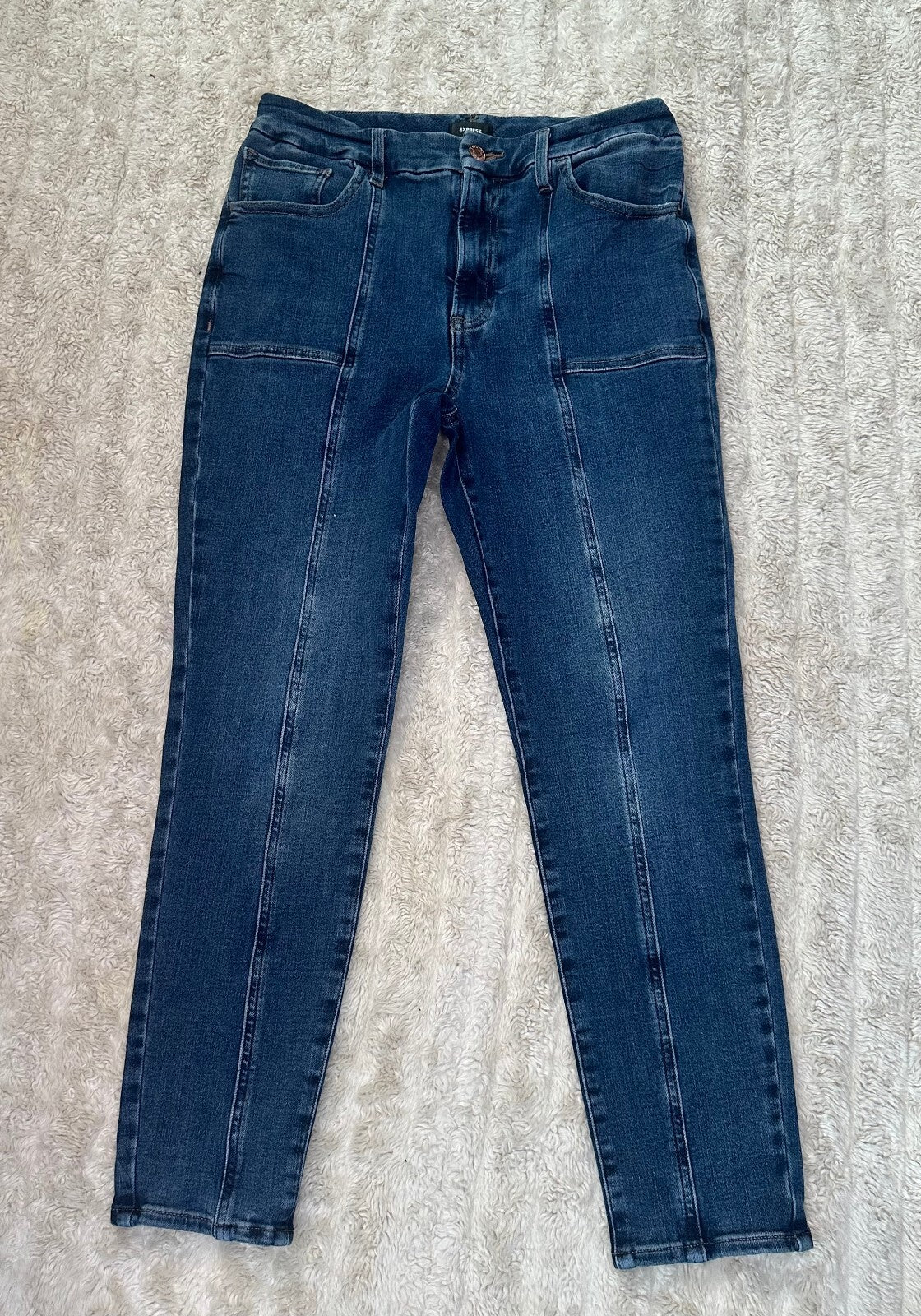 Express Skinny Ultra Hyper Stretch medium wash Size Med Short 6/8/10 utility