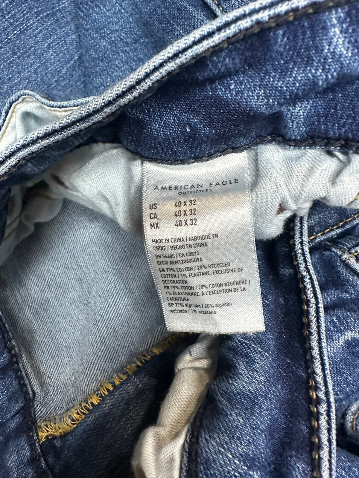 American Eagle Original Straight AirFlex+ medium wash denim jeans 40x32