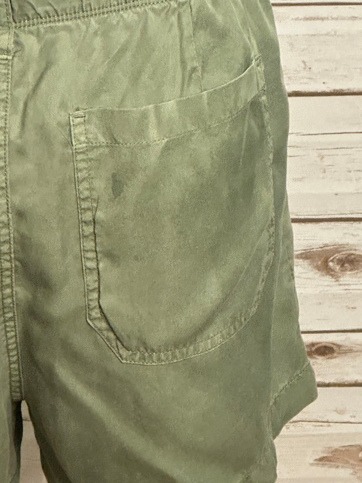 Social Standard by sanctuary olive green utility shorts XL casual sustainable