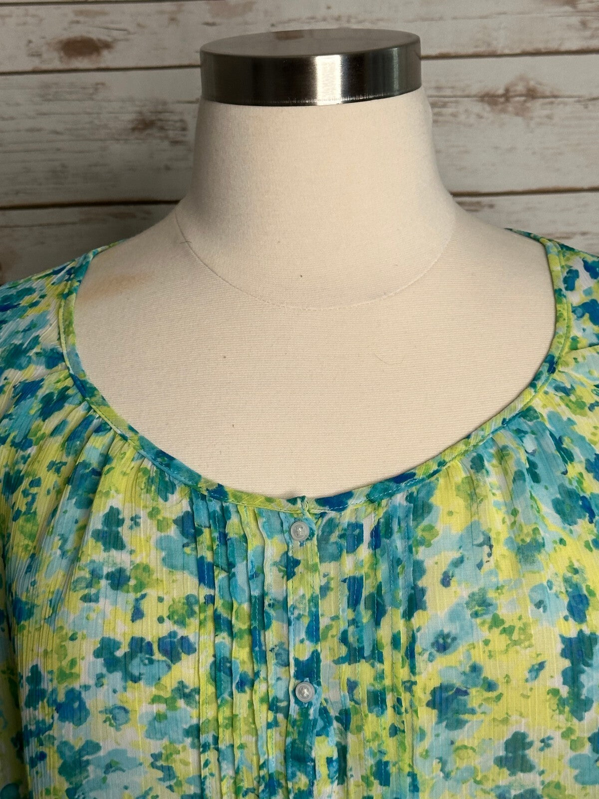 St John's Bay blue green floral 3/4 sleeve crinkle button-up peasant blouse 1X