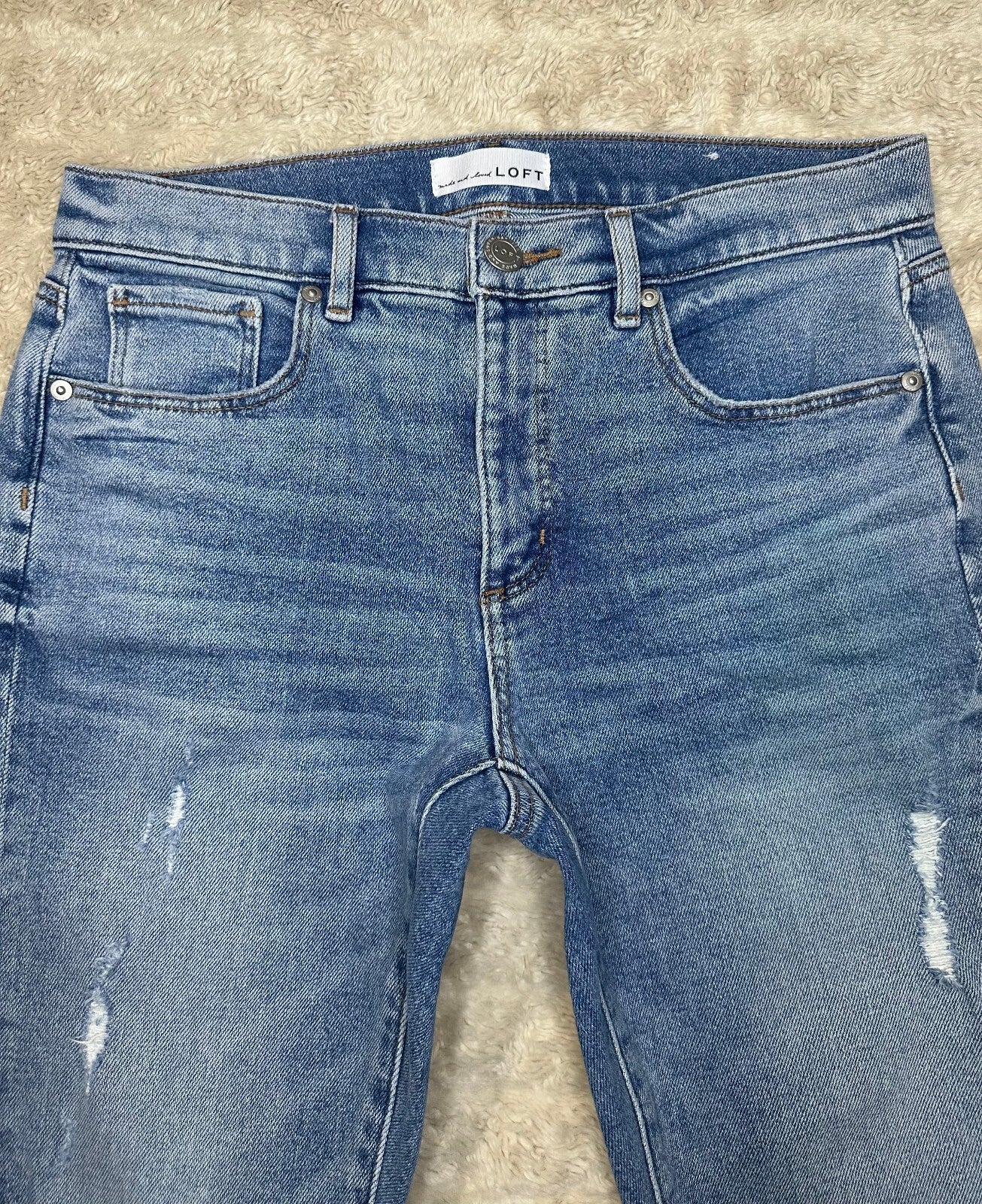Made & Loved LOFT light wash distressed raw hem skinny stretch denim jeans 8/29
