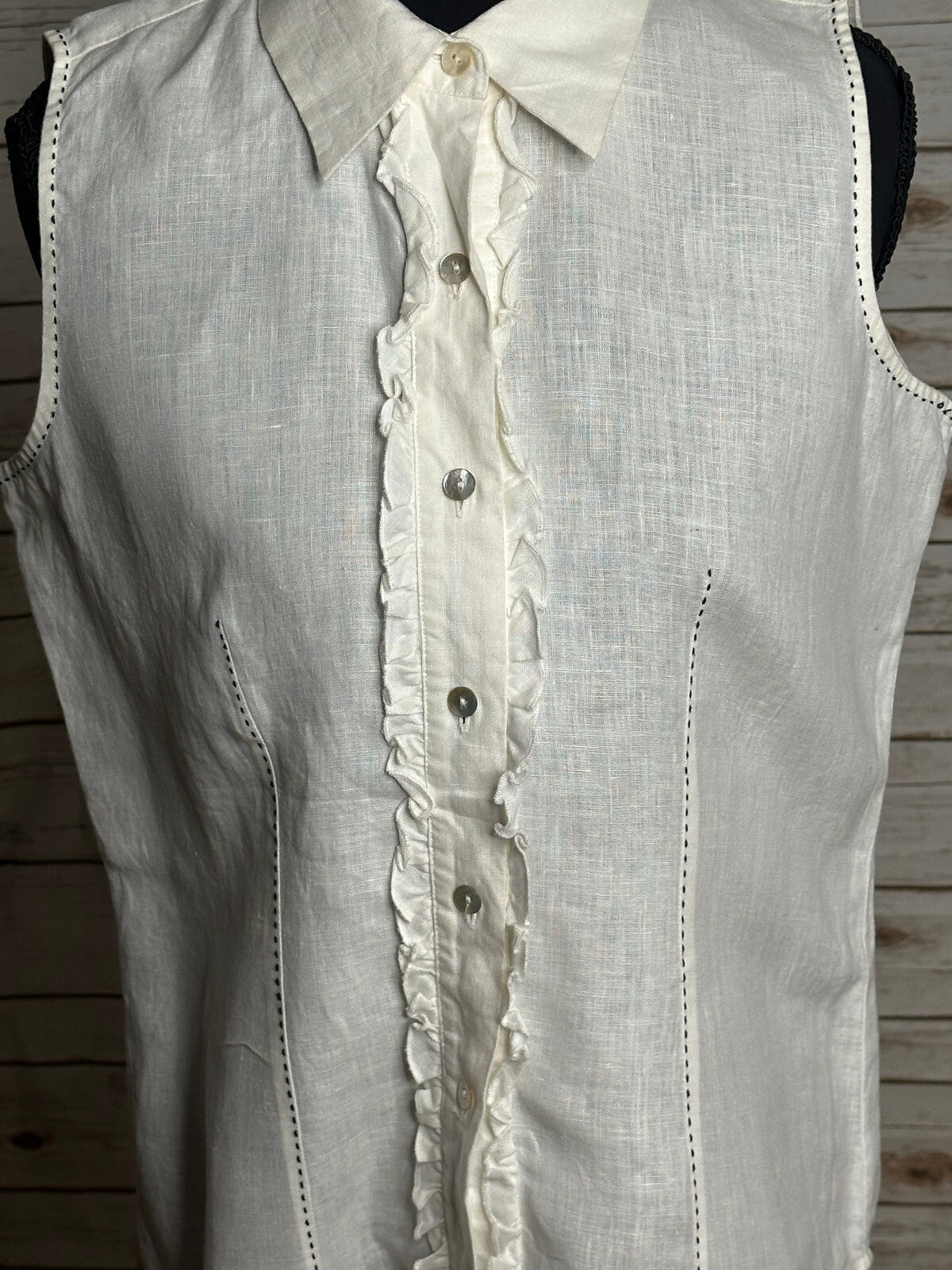 edward white sleeveless 100% Irish linen ruffled front button-up blouse Small