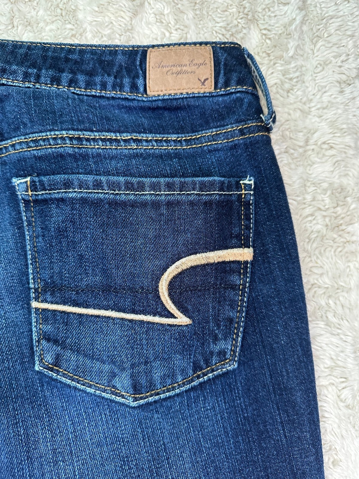 American Eagle Skinny dark wash stretch denim jeans Size 8 Short normcore casual