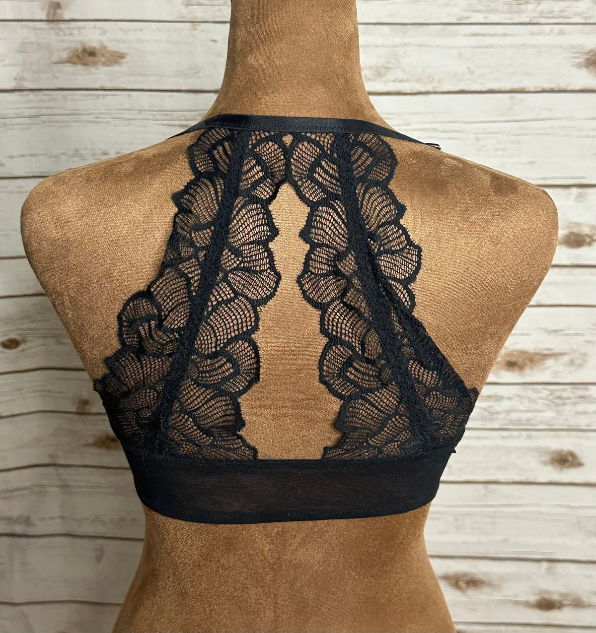 Adore Me black floral lace racerback plunge push-up bra Size 32D