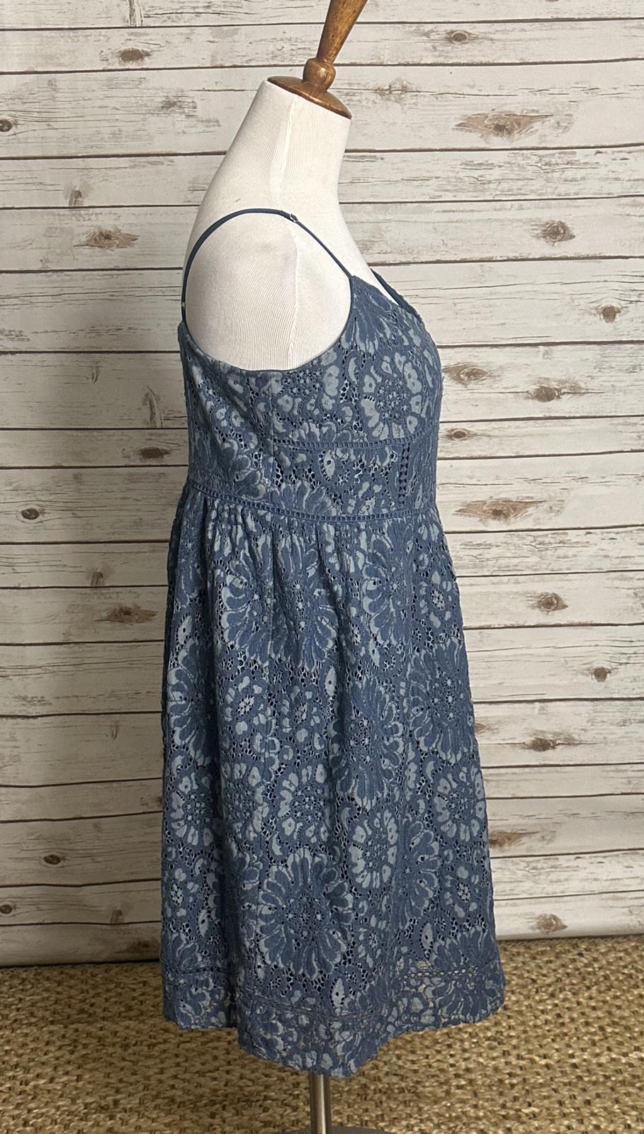 LOFT coquette perwinkle cotton-blend floral eyelet lace A-line dress Size 12P