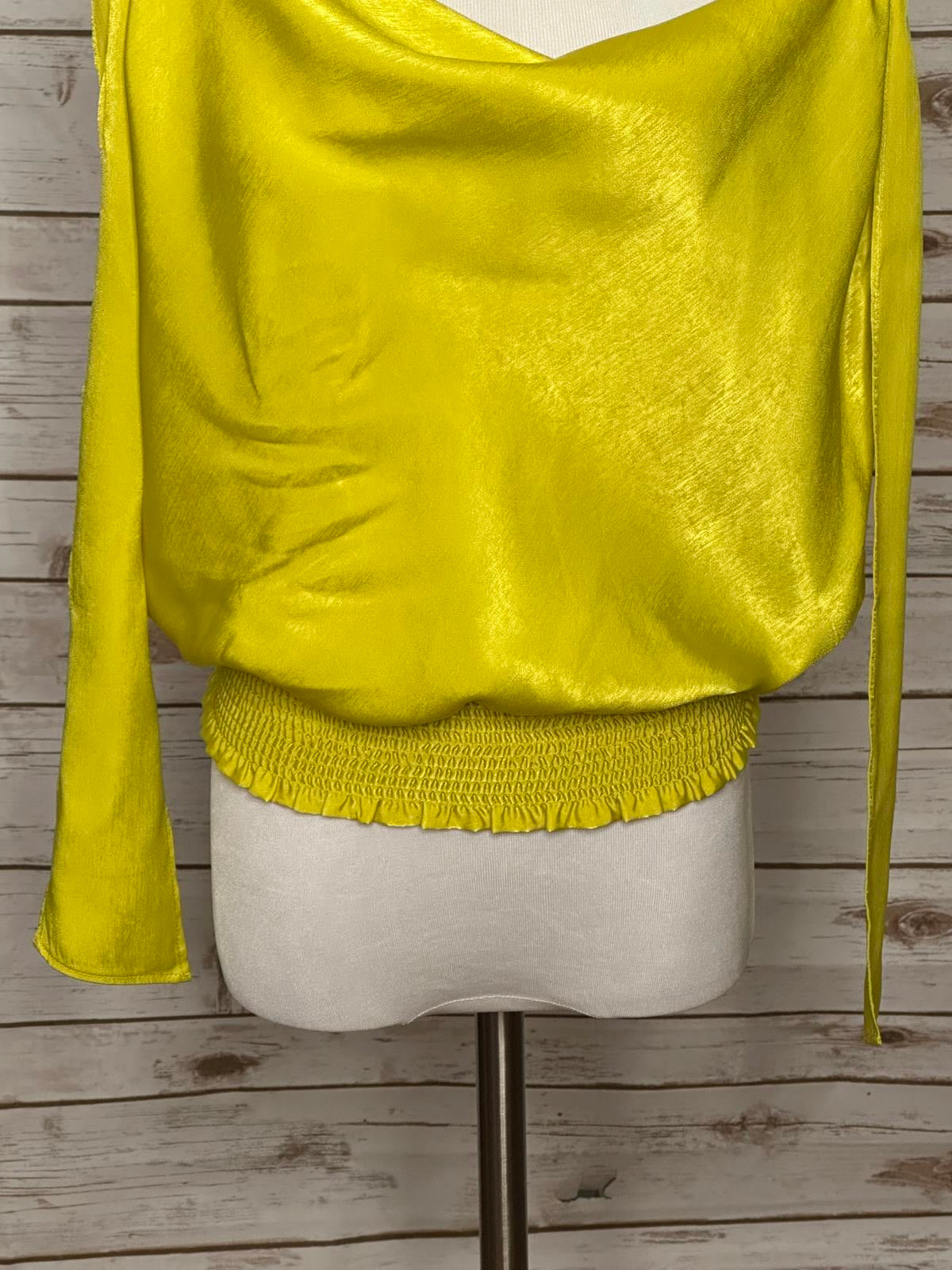 Maeve by Anthropologie Alida chartreuse satin cowl-neck sleeveless blouse Size 4