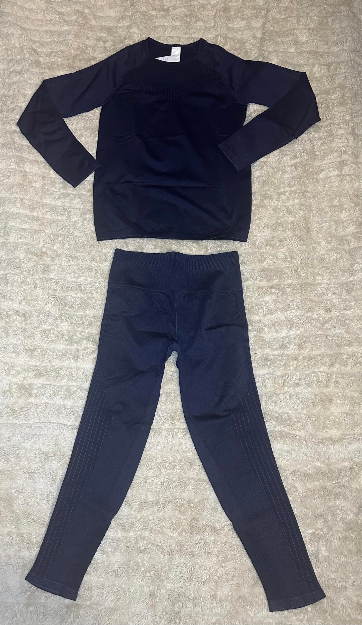 Fabletics Sync seamless top and high-waisted perforated leggings set Size Medium