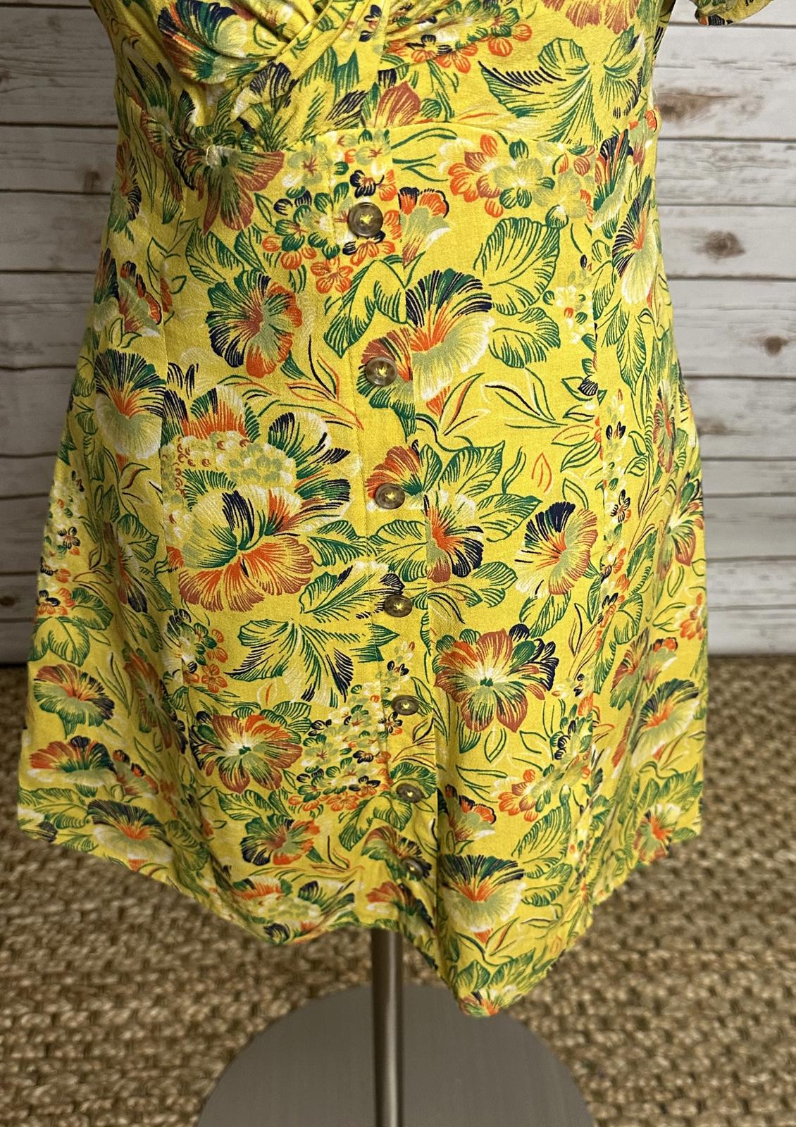 Urban Outfitter Bettie twist front floral linen-blend mini dress Size Medium