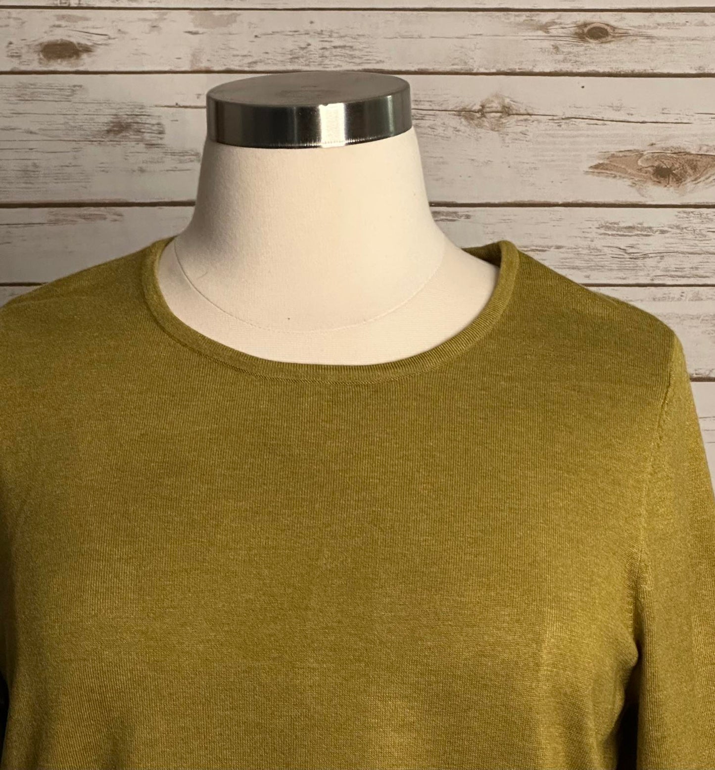 Chico's yellow-green crew neck long sleeve pullover sweater Size 3/XL/16
