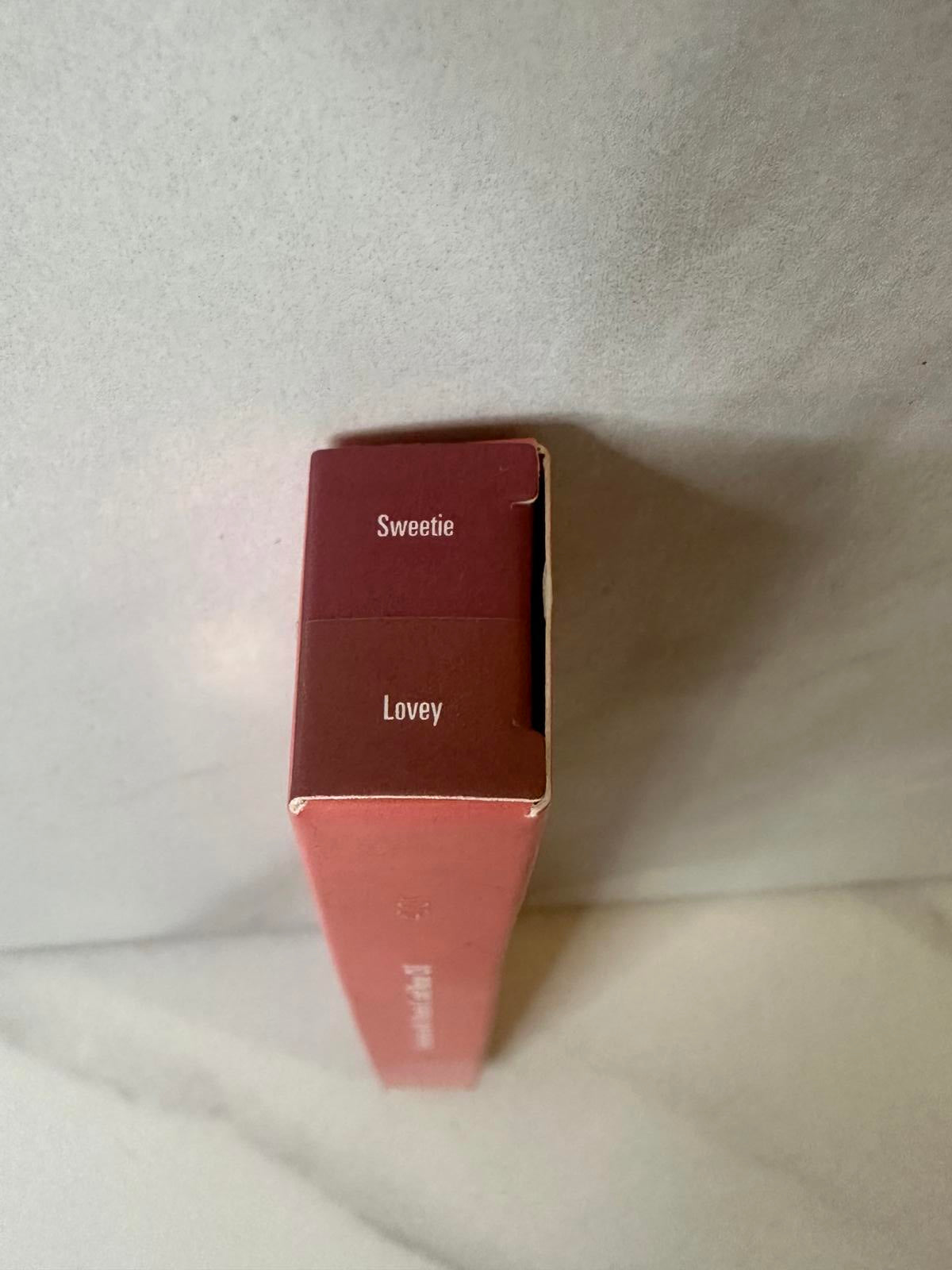 LC Lucky Chick precision long lasting lip liner duo - Sweetie and Lovey